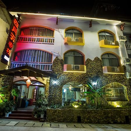 Zhangjiajie April Hostel Экстерьер фото