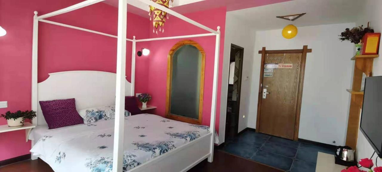 Zhangjiajie April Hostel Экстерьер фото