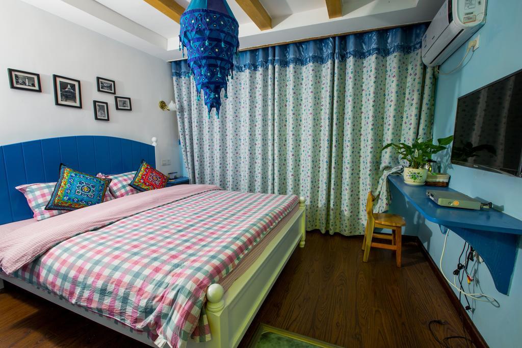 Zhangjiajie April Hostel Номер фото