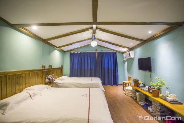 Zhangjiajie April Hostel Экстерьер фото